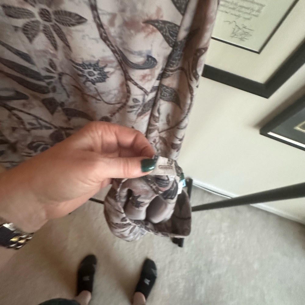Skirt suit - Picture 10 of 11